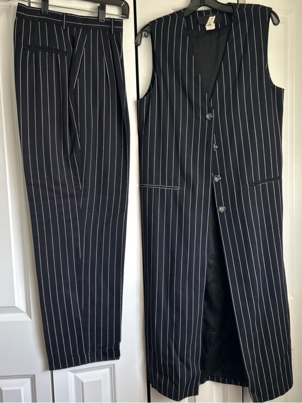 Sleeveless Long Pinstripe Vest & Trousers Set - Black